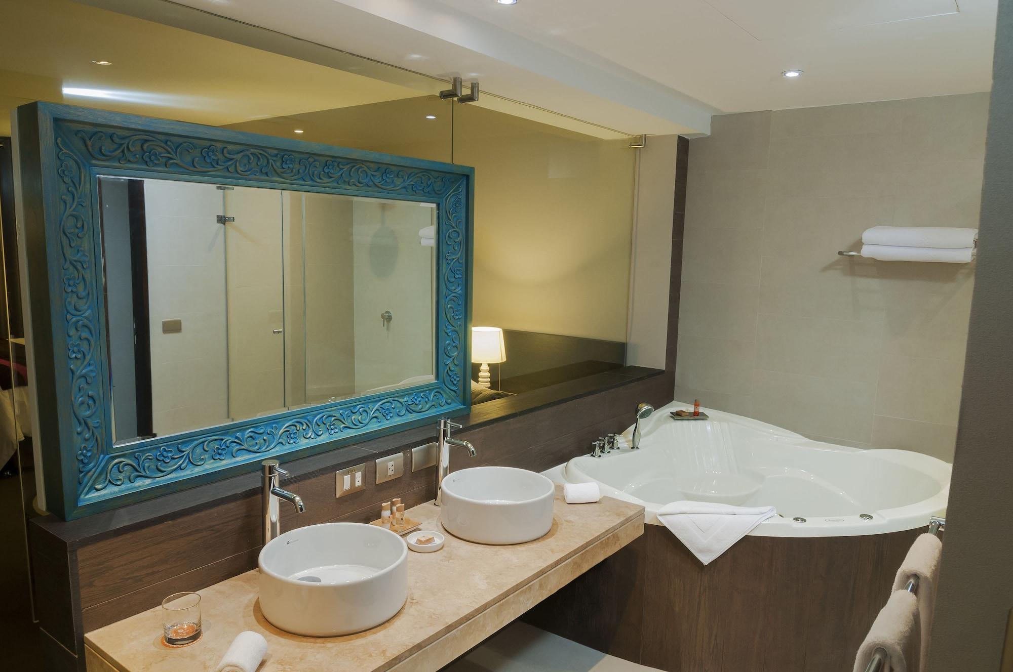Hotel Arawi Miraflores Prime 4*